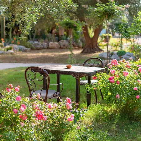 Masseria Le Lamie * Villa Castelli